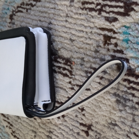 Kate Spade Saturday 2 in 1 Black & White Leather Double Wallet Wristlet - Picture 6 of 16